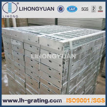 Galvanizing Steel Tread with 3mm Checkered Plate Nosing